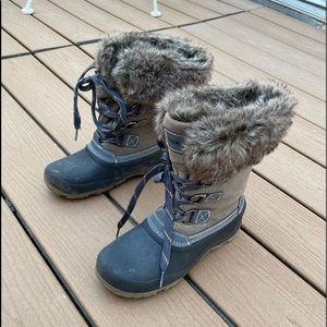 Dillard’s snow boots